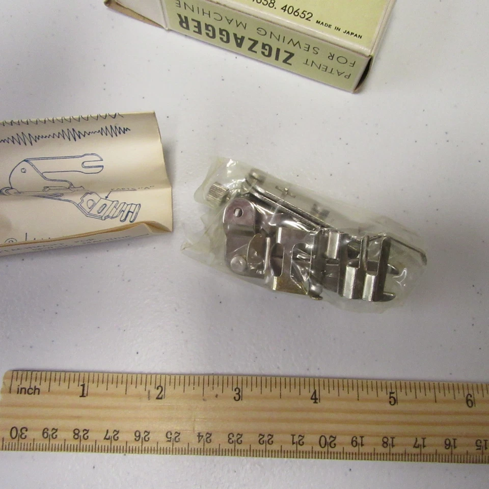 NOS Chadwick CMI Zigzagger Sewing Machine Attachment – Made in Japan – Boxed - Image 3 of 4