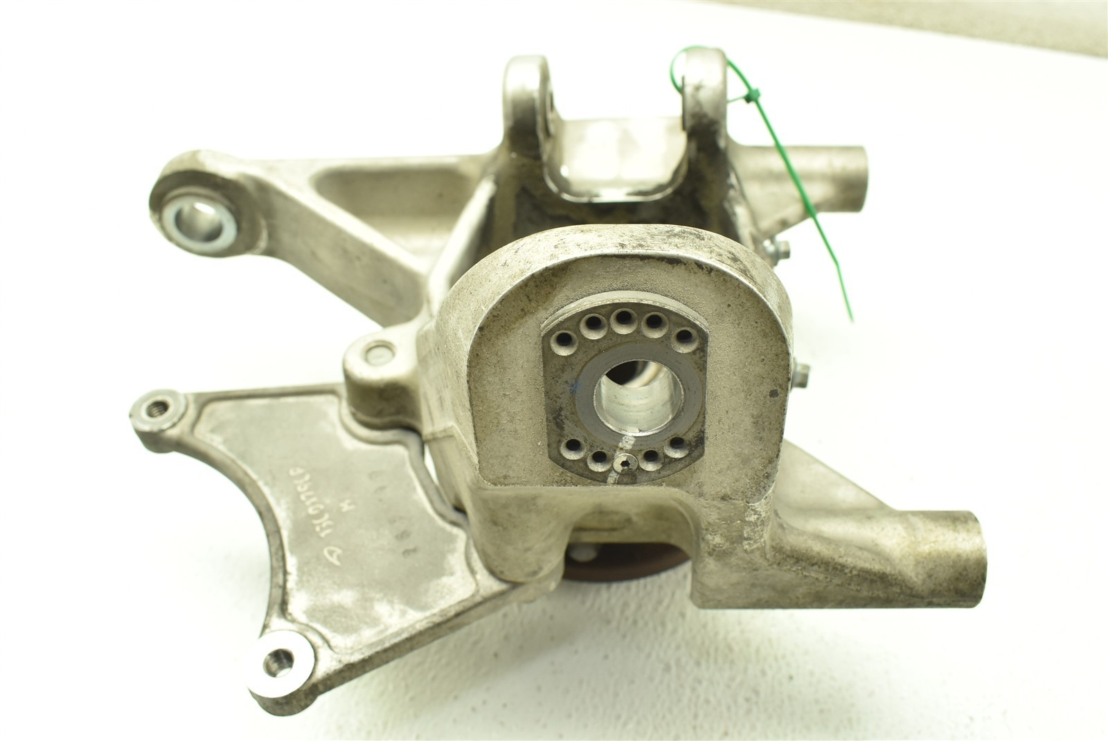McLaren 570s Rear Right Passenger Spindle Knuckle Hub RH 11B0094CP