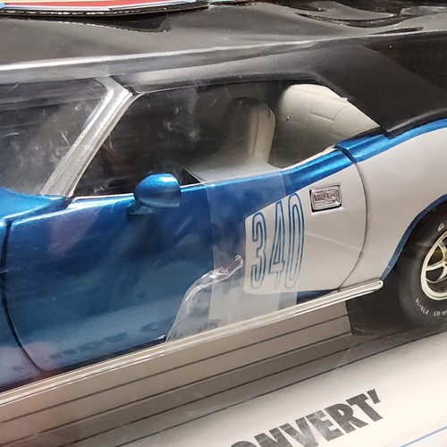 Ertl 1971 Cuda 340 Top Up Convertible 29027 1:18 Diecast Limited Edition - Picture 15 of 17