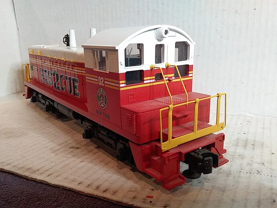 MTH Rescue 2 NW-2 Switcher Locomotive W/Proto 2 - Image 3 of 4