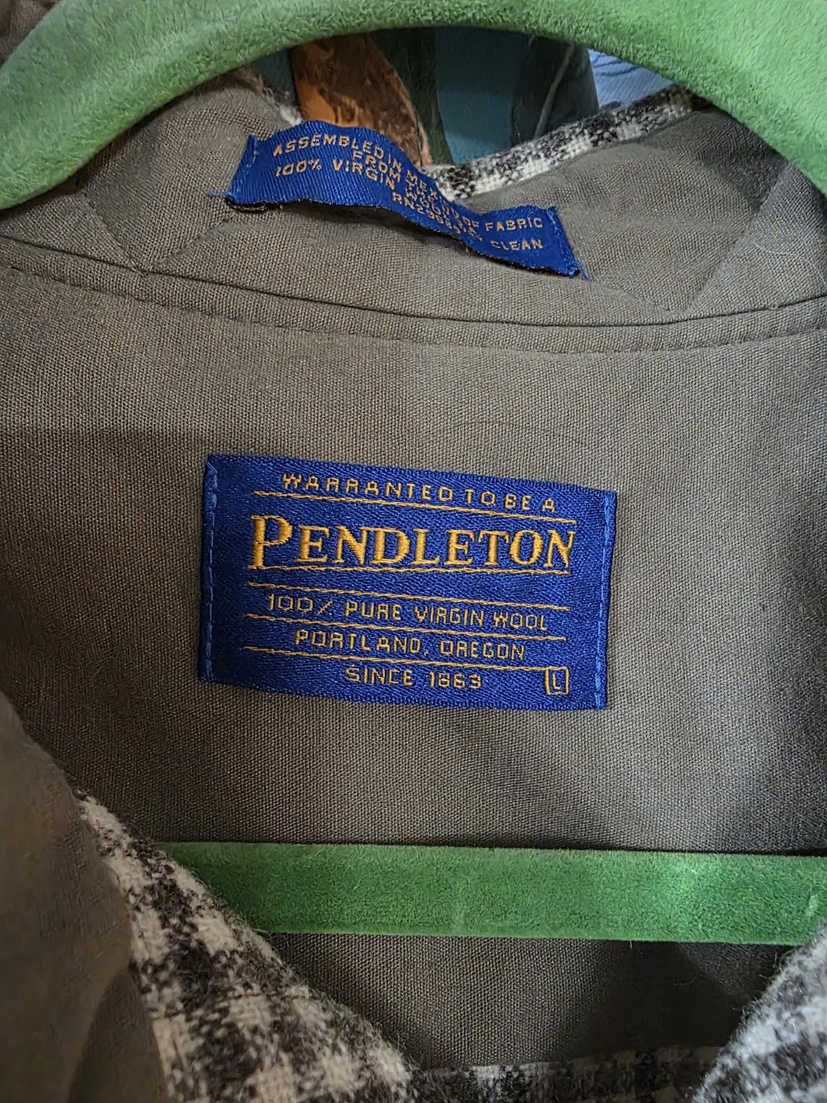 Pendleton Brown Plaid Men's Elbow-Patch Trail Shi… - image 3