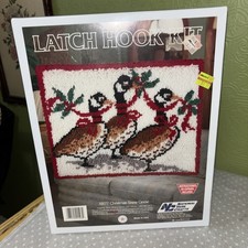 National Yarn Crafts Latch Hook Rug Kit Christmas Snow Geese 18x24  VTG 1980'S