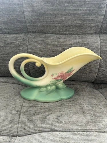 Vintage MCM Hull Pottery Cornucopia Vase W10-11” Woodland