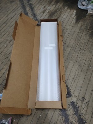 (2) LITHONIA LIGHTING LB 2 32 MVOLT ADOPL 32W FIXTURES. NEW