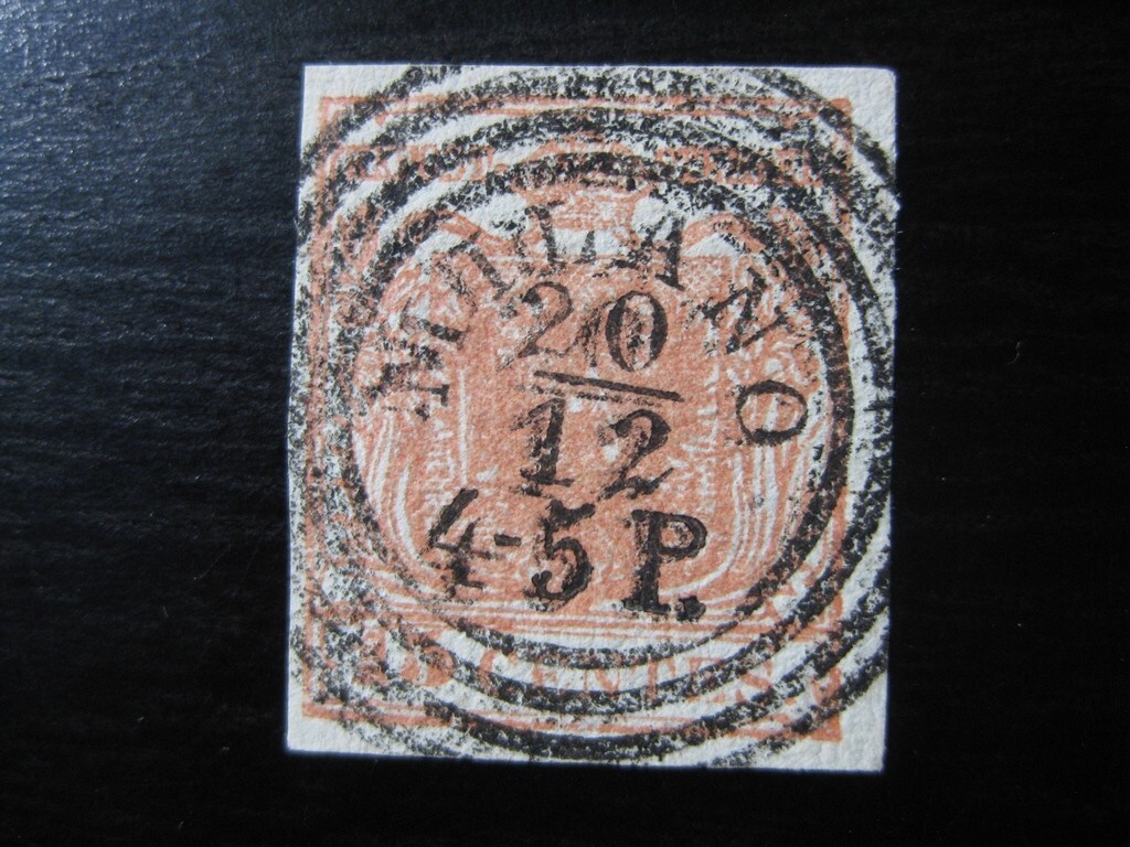 Foto 1 di 2