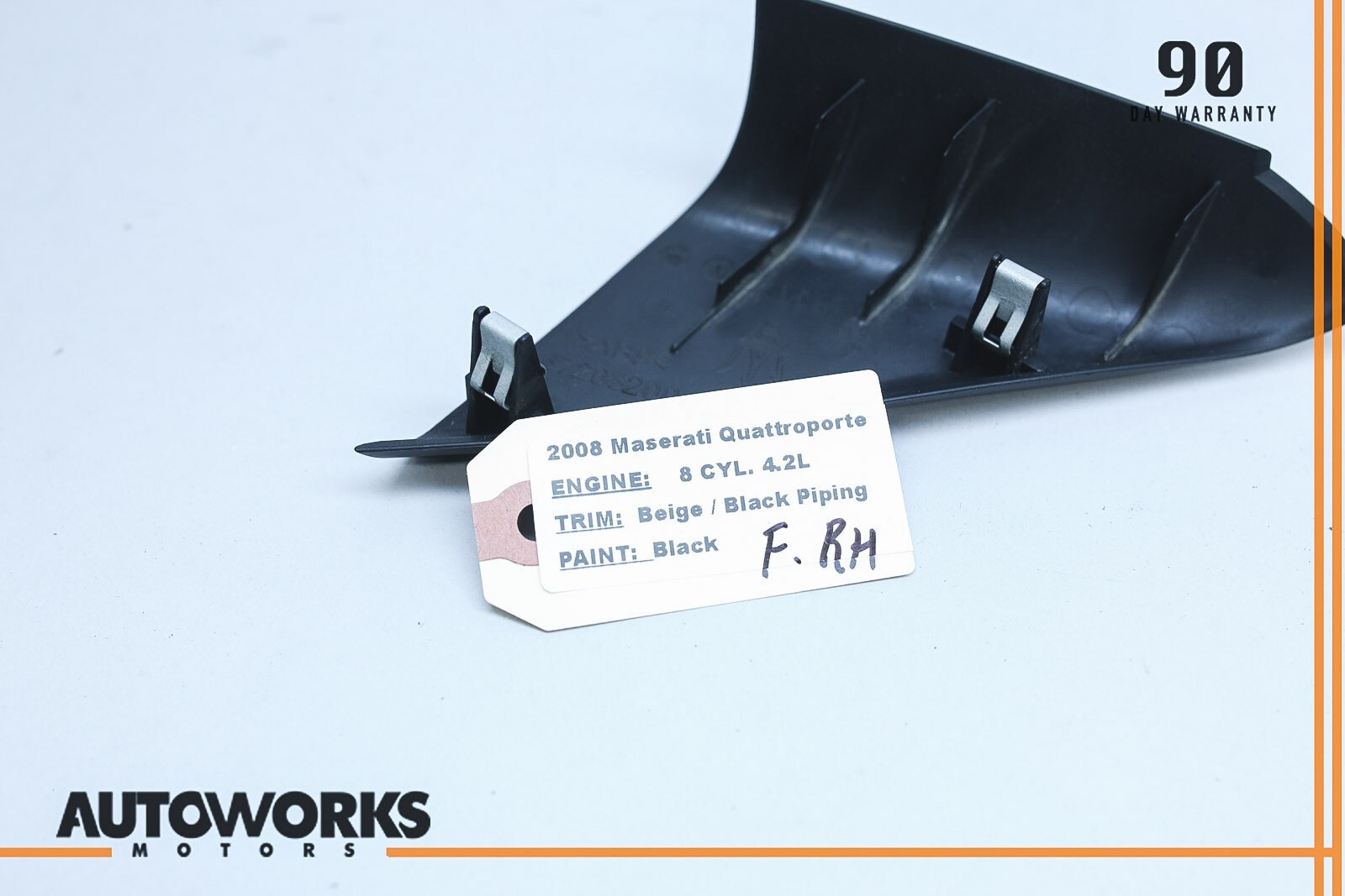 05-08 Maserati Quattroporte M139 Front Right Door Window Triangle Trim Cover OEM