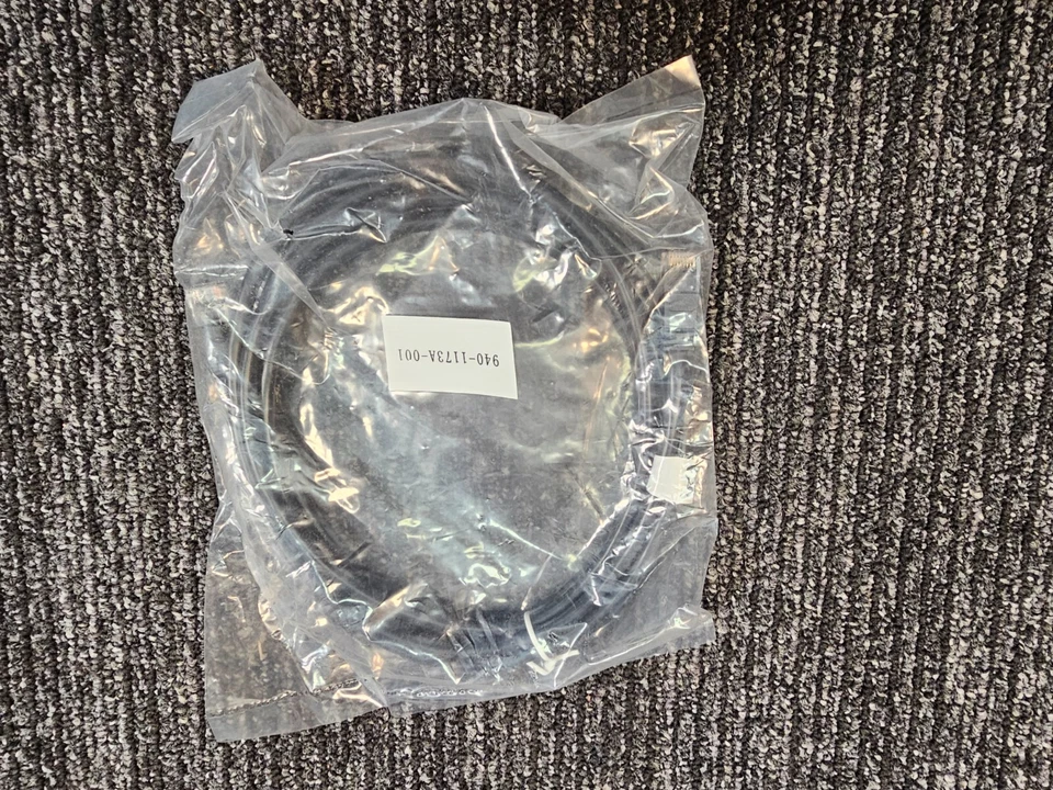 APC SMT1500RM2UC Smart-UPS, Line Interactive, 1500VA, Rackmount 2U AVR, 120V - Image 4 of 4