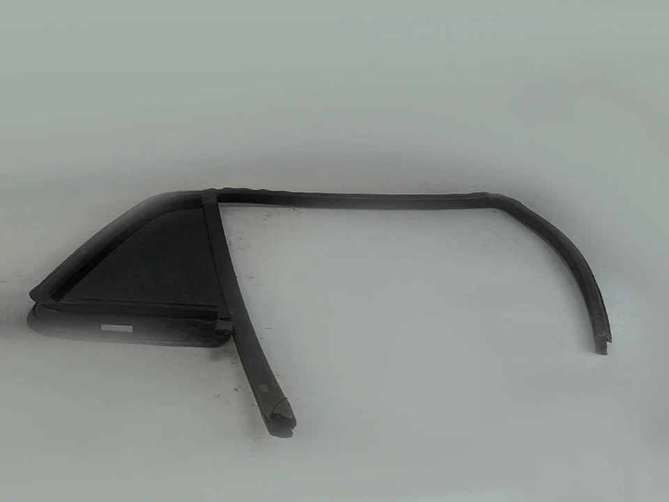 1998 - 2005 Mercedes Benz Ml Class W163 Window Glass Vent Door Left Lh Rear - Изображение 3 из 4