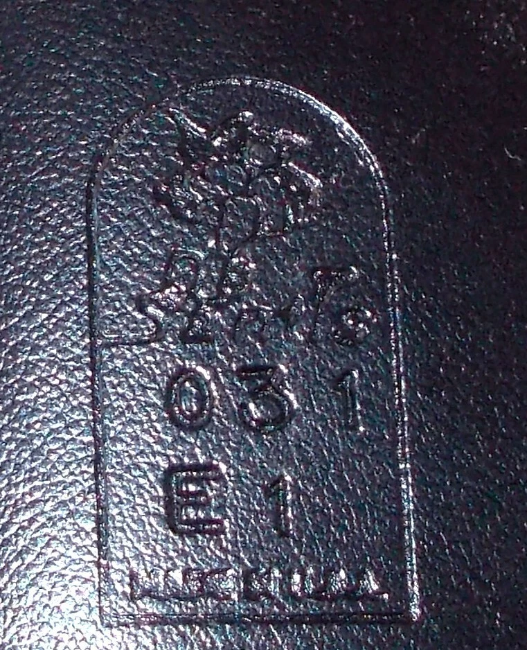 DESANTIS Leather IWB holster, right hand, sz 031 E1 Glock 19, SW 469, LC 380 ++ - Image 3 of 4