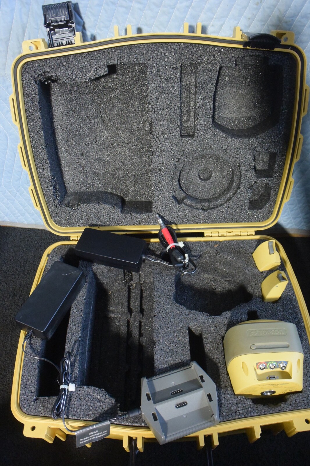 Topcon Model Hiper HR GNSS/GPS Receiver P/N: 1006276-03