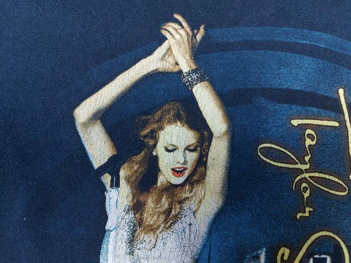 Vintage Taylor Swift Speak Now World Tour 2012 Merch Double-Sided T-Shirt Size S - Picture 6 of 17