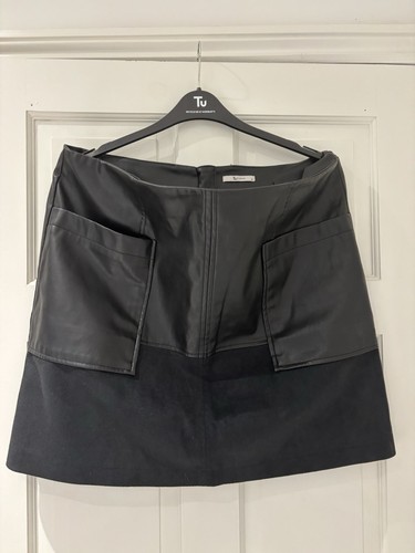 TU Damen Minirock schwarz Größe 18 Wildlederoptik