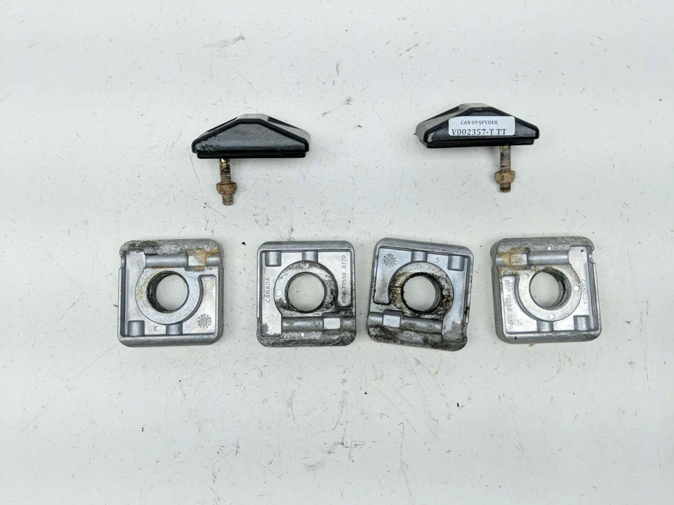 Ajustadores de eje de rueda trasera Can Am Spyder GS Roadster 990 09 Foto 2 de 4