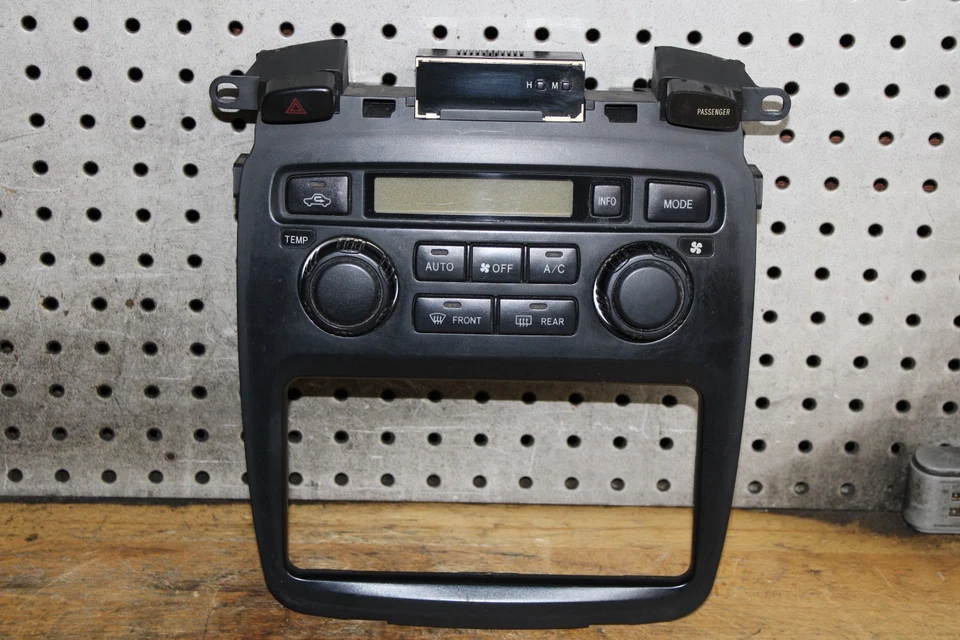 2001-2007 TOYOTA HIGHLANDER DIGITAL AC HEATER CLIMATE CONTROL PANEL - Image 2 of 4