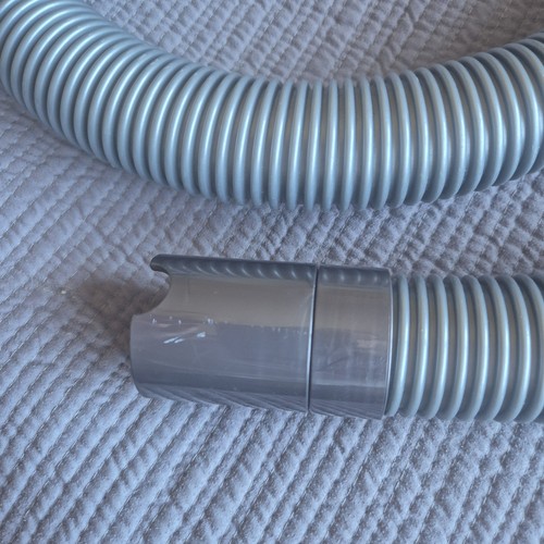 Genuine Dyson CY18, CY22, CY23, CY26 & CY28 - Big Ball Quick Release Hose Pipe - Picture 4 of 5