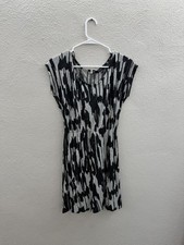 Forever 21 Womens Dress Size Small Black Gray Short Sleeve