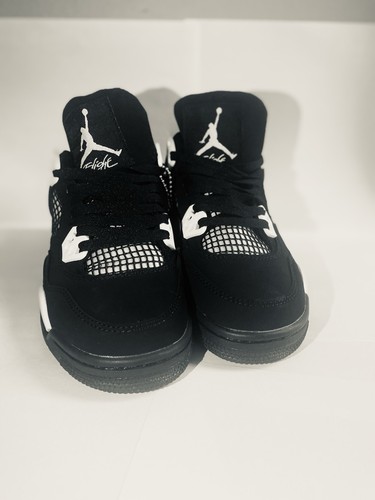 Jordan 4 Retro White Thunder GS FQ8213-001 Size 5.5Y No Box Not Wore - Picture 3 of 6