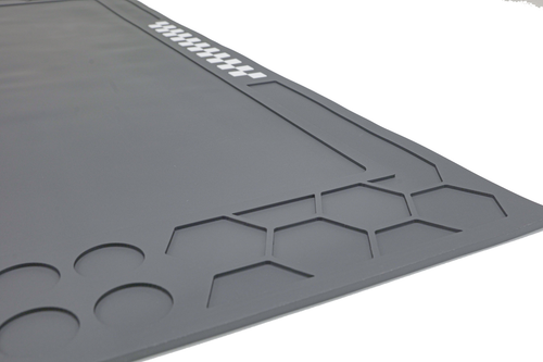 TrackPack - RC Raceworx Worx Pit Mat in Black & White + MAX Guard Soldering Mat - Picture 18 of 20