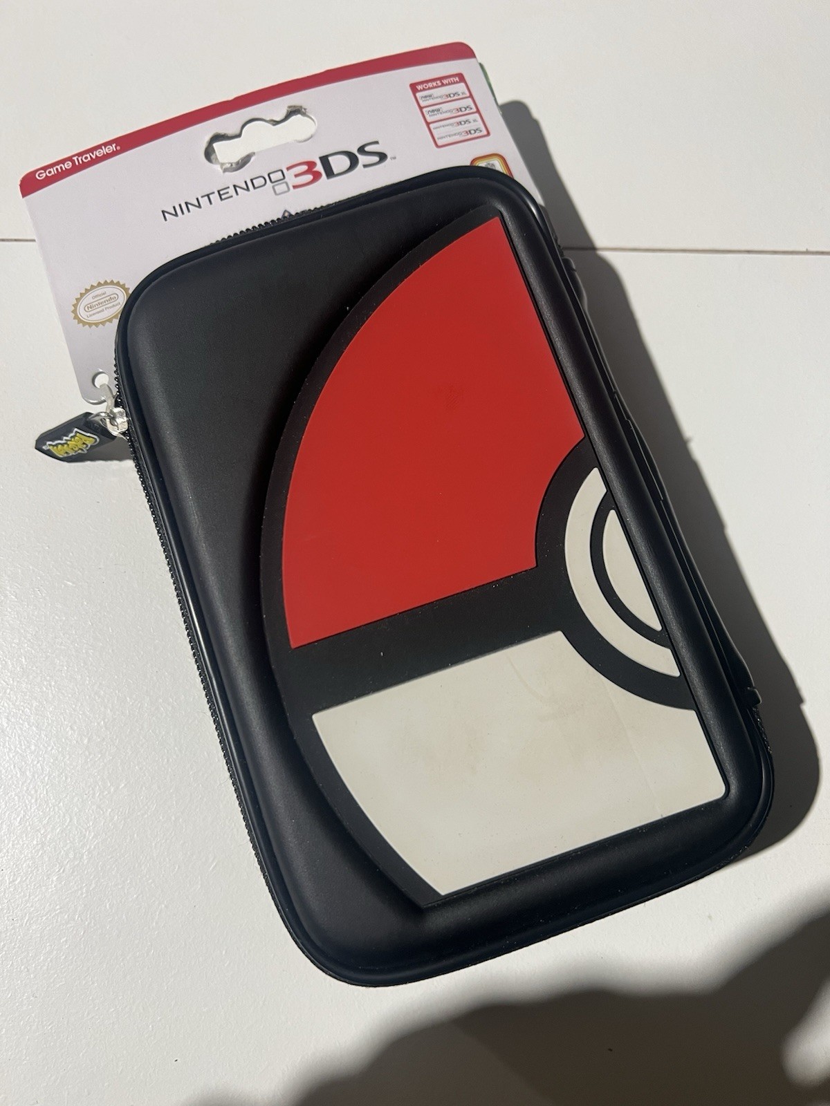Étui rigide Pokémon Poké Ball cadeau idéal pour joueur sur console Nintendo 3DS