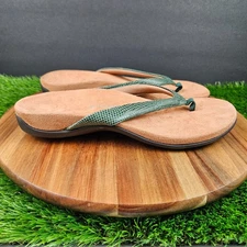Vionic Dillon Sandals Womens 8.5 Green Leather Snake Print Thong Comfort Slip On