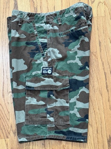 RVCA Men’s CARGO SHORTS~Size 36~CAMO Green/Brown 100% Cotton EUC - Picture 3 of 8