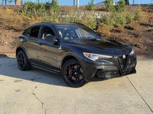 2023 Alfa Romeo Stelvio Quadrifoglio