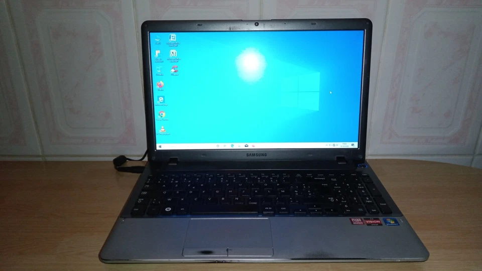 PC PORTABLE SAMSUNG 355V 15,6HD WINDOWS10+SUITE OFFICE Hdd320Gb Ram4Go Chargeur - Photo 3/4