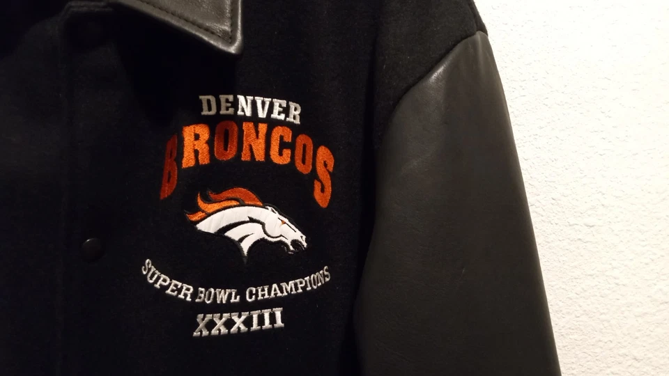 Denver Broncos 1999 Superbowl Win In Miami  Mens large Wool & leather Jacket - Image 2 of 4
