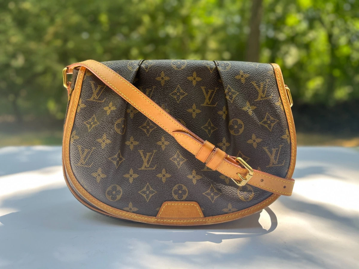 Louis Vuitton Snap Closure Crossbody Bags