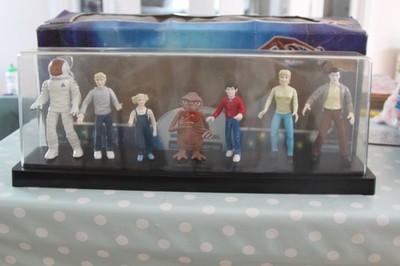 E.T. THE EXTRA-TERRESTRIAL - LIMITED EDITION FIGURE COLLECTION SET - BOXED 2001