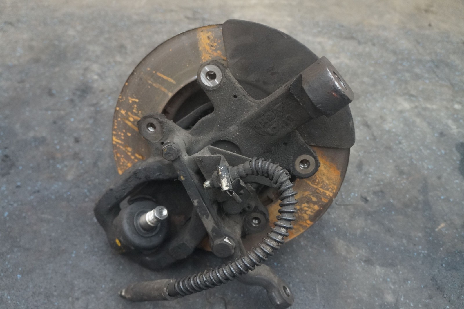 Front Left Spindle Knuckle Hub Wheel Bearing Rotor Assembly Bentley Turbo R 1991