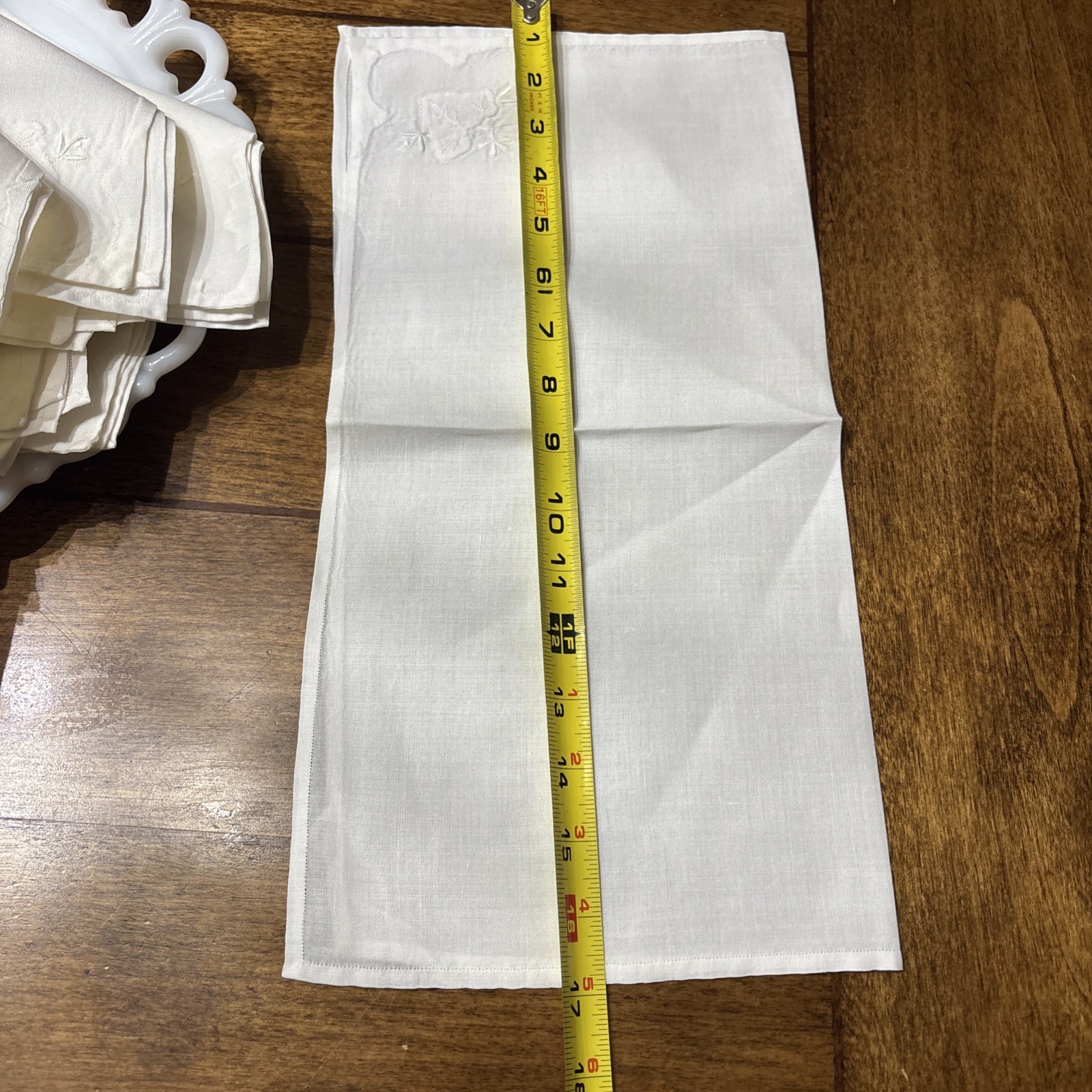 Vtg Hand Appliquéd & Embroidered In Madeira Off White Ginger napkins Set of 15 thumbnail 4