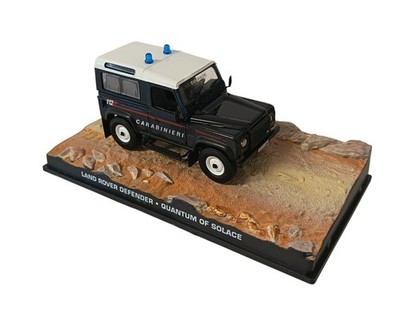 Land Rover Defender James Bond 007 Quantum of Solac 1:43 Diecast Modellauto DY1C