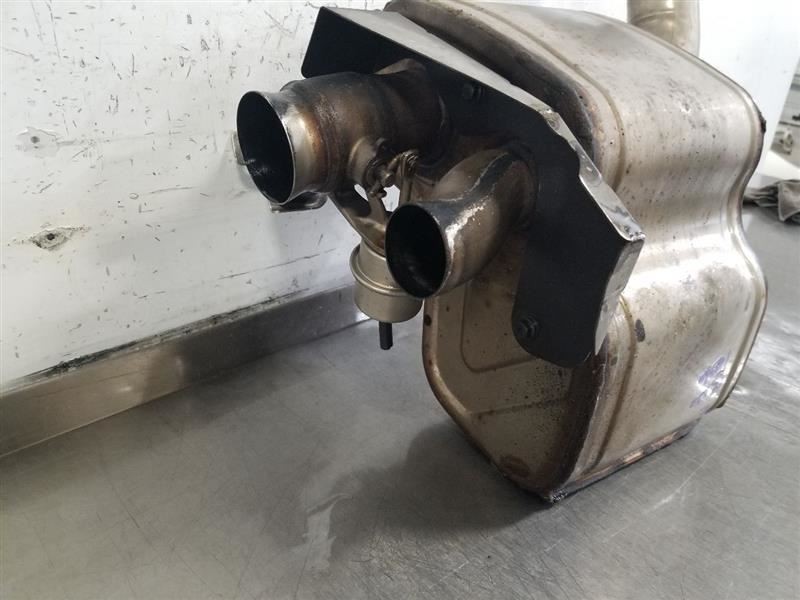19 2019 MASERATI LEVANTE 3.0L DRIVER LEFT EXHAUST MUFFLER TAIL PIPE 