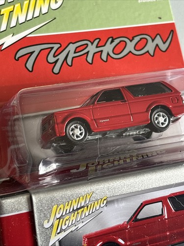Johnny Lightning Pro Collector Typhoon 1992 GMC Typhoon Uscita 3 #2 Rosso - Foto 3 di 6