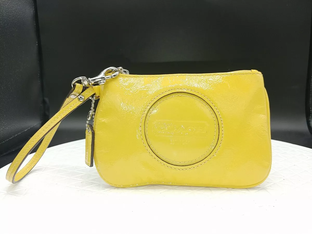 COACH WRISTLET Logo Yellow Patent Leather Matching Hang Tag Excellent Condition