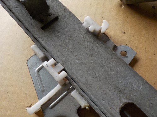 1998 ford escort 4dr right front door power window glass regulator 70d b26 - Picture 6 of 13