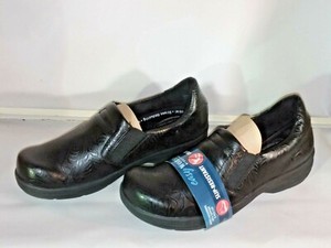 easy works nursing shoes