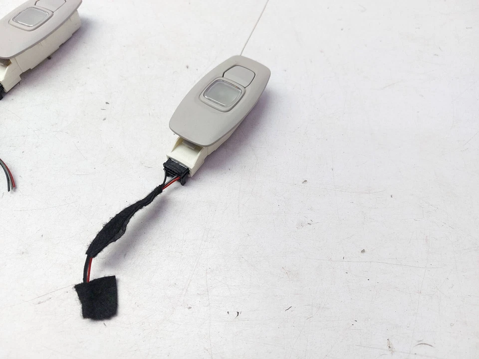 RENAULT CAPTUR MK1 J87 2019 INTERIOR LIGHT LAMP 1 PCS 264304513R - Image 3 of 4