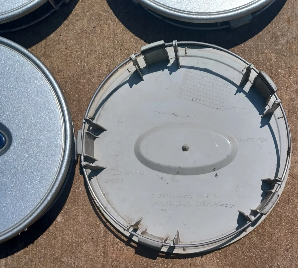 Juego de 4 tapas centrales ford freestar, 2004-2007 número de pieza 3f23 1a096 aa Foto 3 de 3