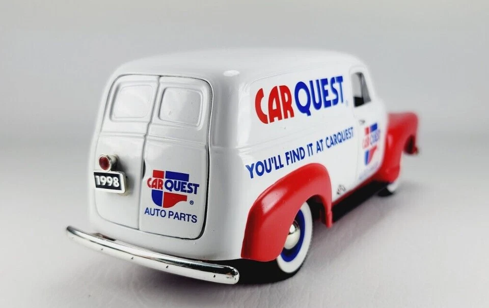 1952 Chevy Coin Bank SpecCast #8161 * CAR QUEST * 1/25 scale 7" W/Key Doors open - Image 2 of 4