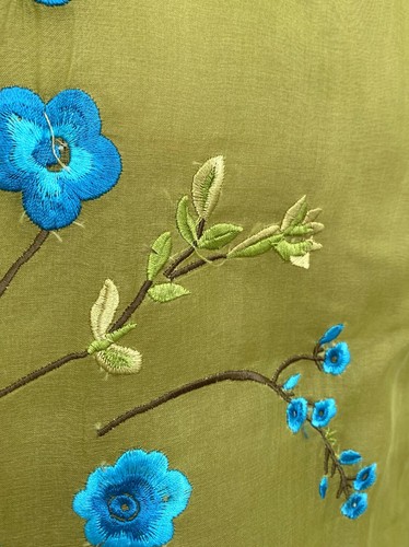 CLIO Size 14 L Large Pencil Midi Skirt Green Blue 100% Silk Floral Embroidery - Picture 4 of 12
