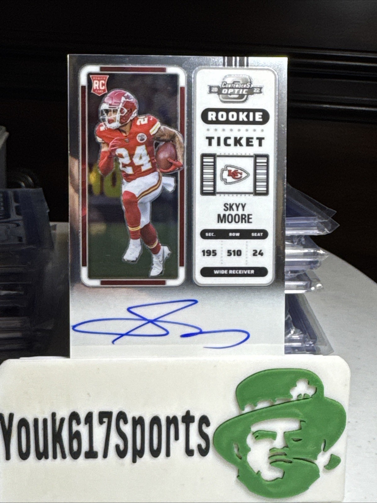 2022 CONTENDERS SKYY MOORE #134 VARIATION ROOKIE TICKET AUTO CHIEFS