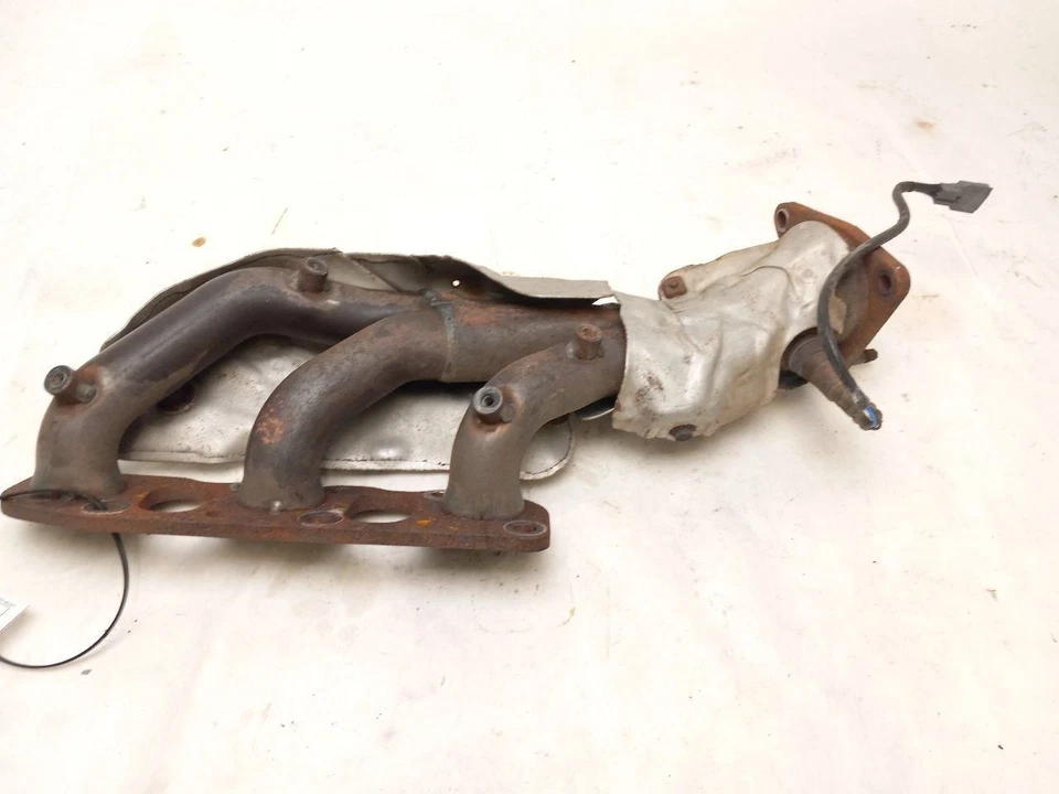 COLECTOR DE ESCAPE LATERAL DERECHO PARA INFINITI QX50 2014 - 2020 Foto 2 de 4