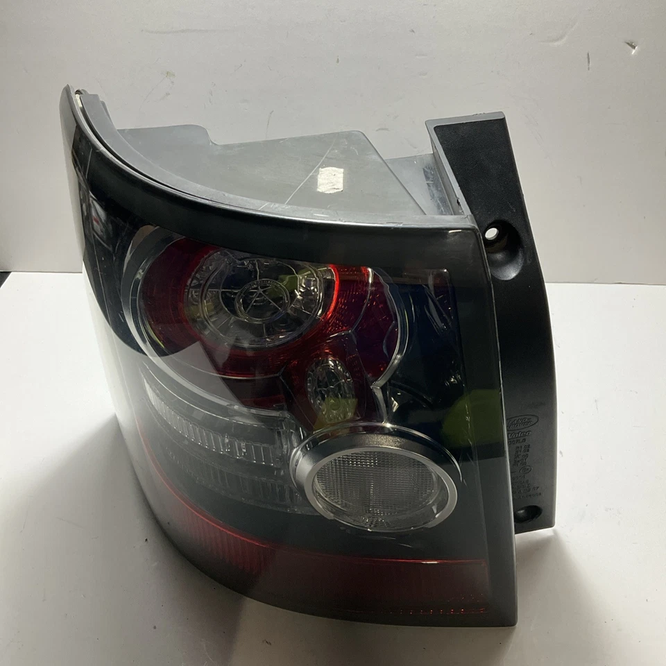2010 - 2011 Land Rover Range Rover Sport LED Left Driver Side Tail light OEM - Image 2 of 4
