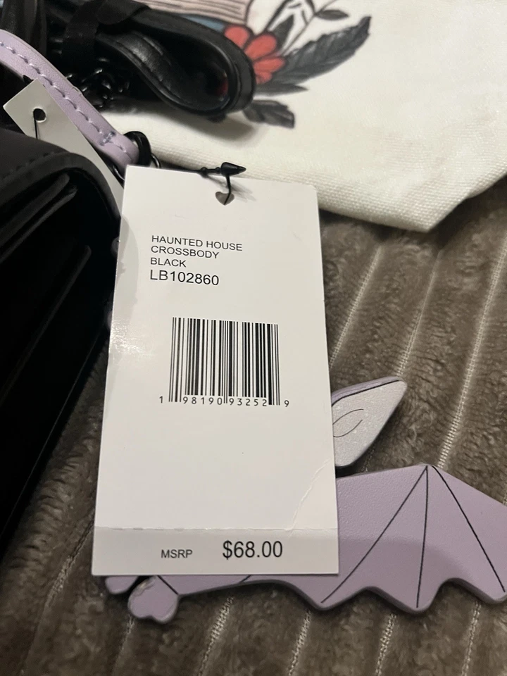 Новая сумочка через плечо Betsey Johnson Haunted House с подвеской в виде летучей мыши черная для Хэллоуина с ценником - Изображение 4 из 4