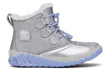 NWOB Sorel X Disney Out N About Frozen 2 Silver Faux Shearling Boots size 3 / 4