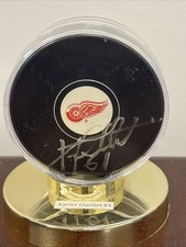 Xavier Ouellet Autograph Signed Detroit Red Wings Auto Puck in Display Case