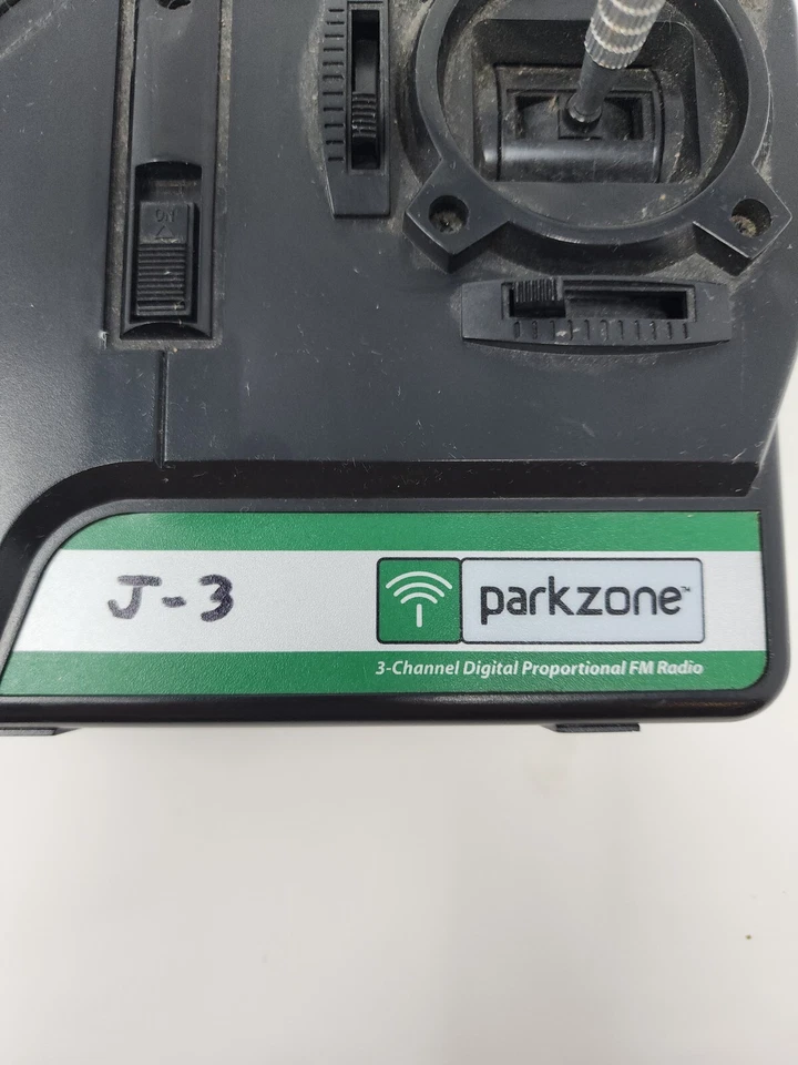 PARK ZONE 3 CHANNEL DIGITAL PROPORTIONAL FM RADIO REMOTE TESTED - Image 2 of 4