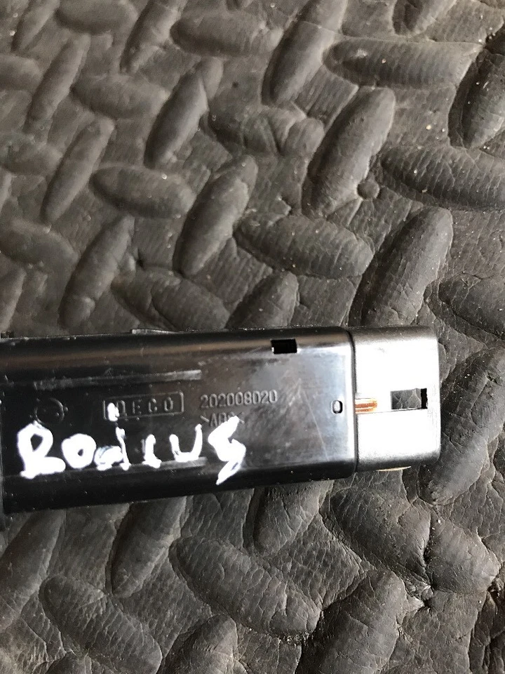 Interruptor térmico ventana año 2008 Ssangyong Rodius 270 Cdi 202008020 - Imagen 2 de 4